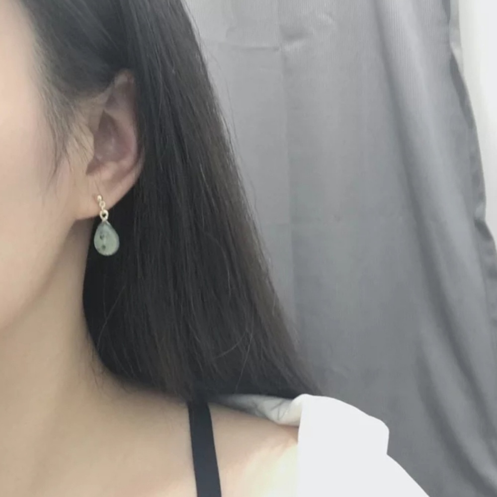 Semi Precious Teardrop Gentle Light Green … - Picture 4 of 4